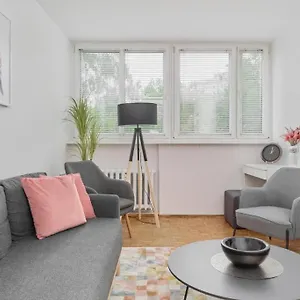 https://warsaw-apartments.warsawhotelspoland.com